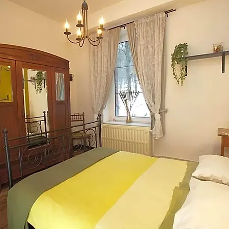 B&b-restaurant Porte De La Lienne 2* ستاومونت