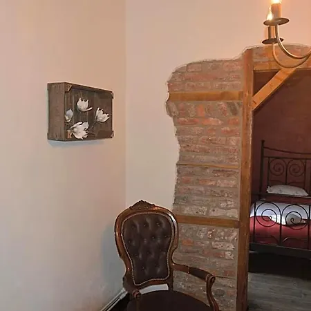 فندق مبيت وإفطار B&b-restaurant Porte De La Lienne 2*