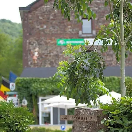 B&b-restaurant Porte De La Lienne فندق مبيت وإفطار