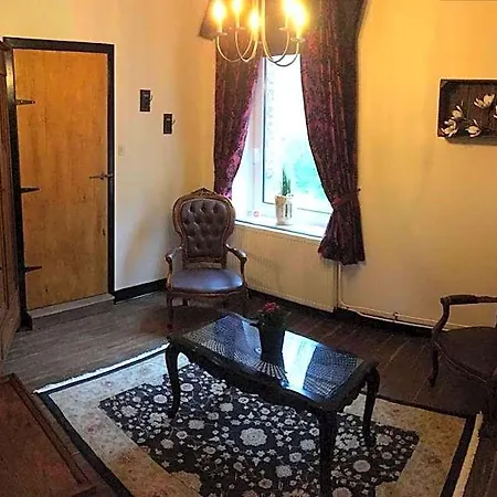 B&b-restaurant Porte De La Lienne فندق مبيت وإفطار