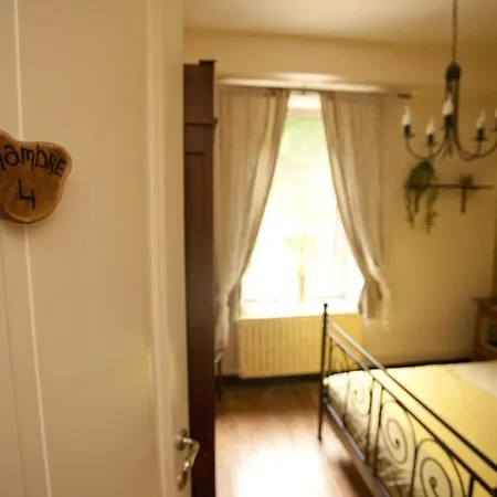 B&b-restaurant Porte De La Lienne 스타우몬트