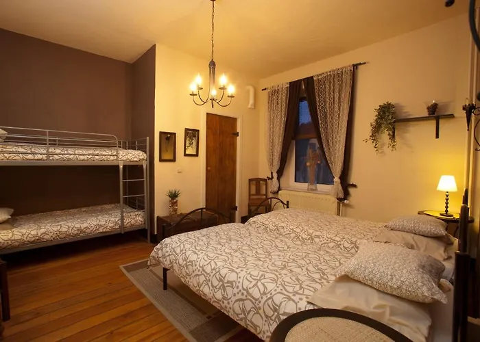 B&b-restaurant Porte De La Lienne Bed & Breakfast 2*