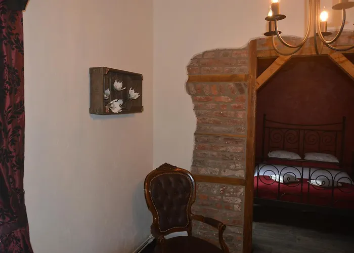 Bed & Breakfast B&b-restaurant Porte De La Lienne 2*