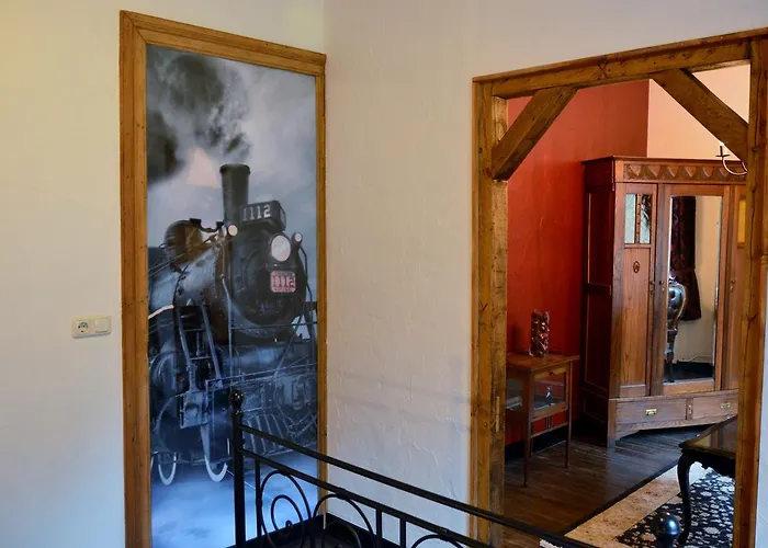 B&b-restaurant Porte De La Lienne Bed & Breakfast