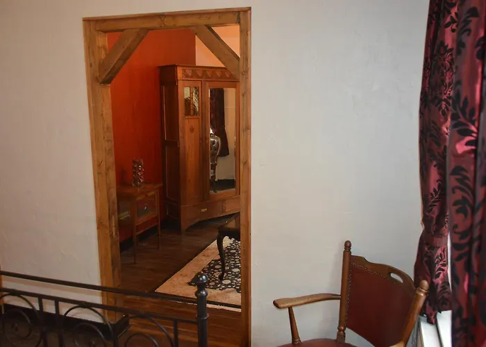 B&b-restaurant Porte De La Lienne Bed & Breakfast Stoumont